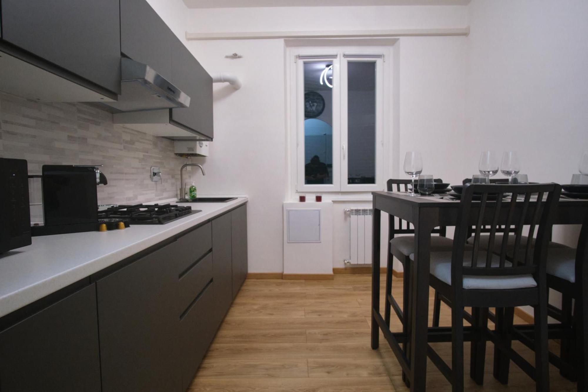 Porto Antico Apartment ジェノヴァ エクステリア 写真